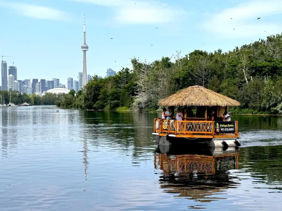 Palapa tiki boat, Toronto